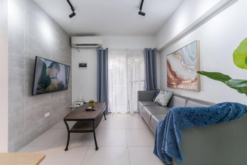 Airport Express Hostel E-527, 2 Minutes To Airport,Fast Wifi, Free Netflix Lapu-Lapu City Zewnętrze zdjęcie