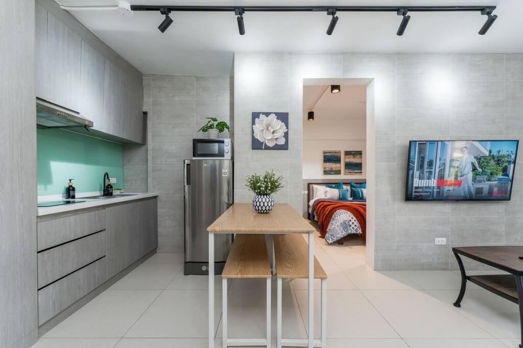 Airport Express Hostel E-527, 2 Minutes To Airport,Fast Wifi, Free Netflix Lapu-Lapu City Zewnętrze zdjęcie